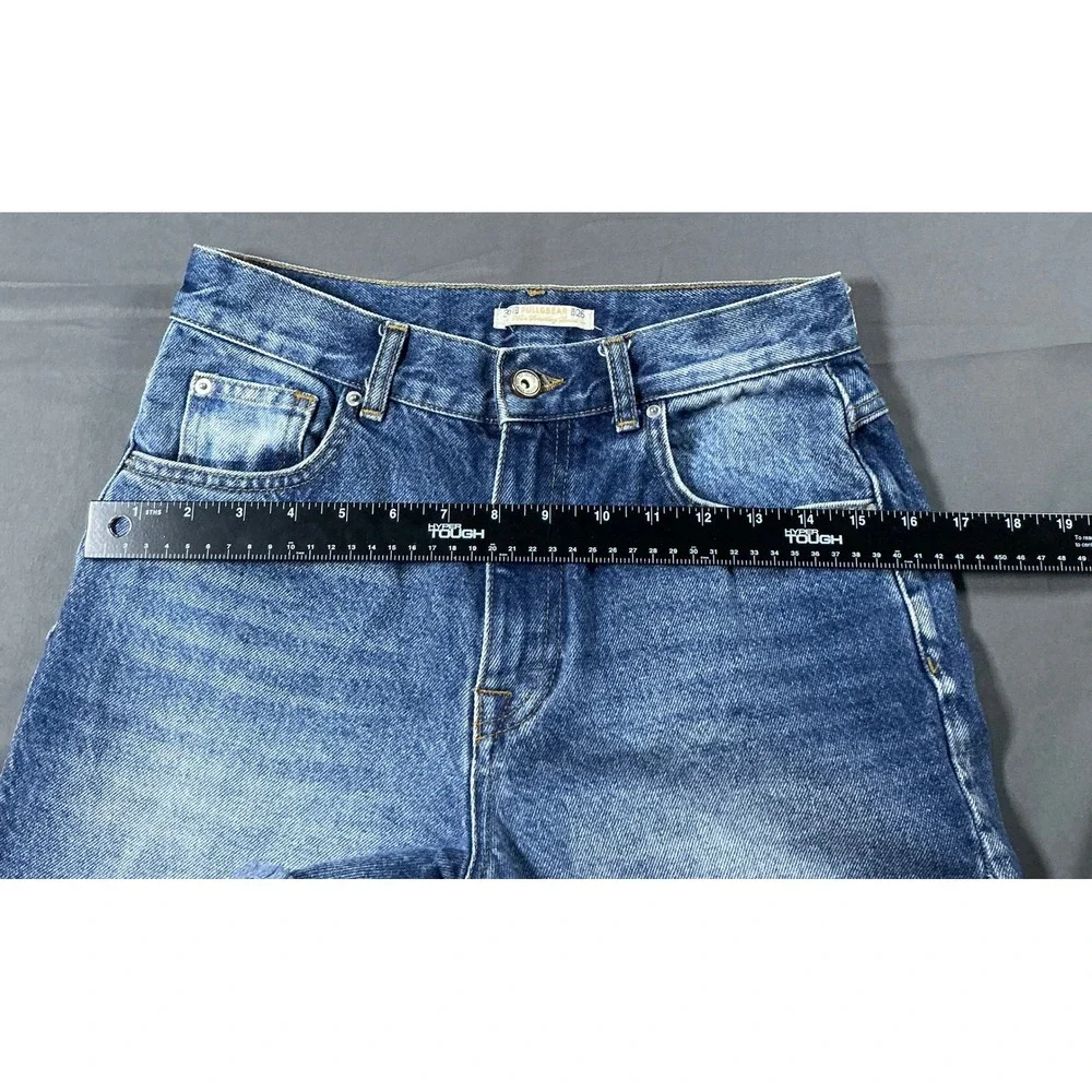 Pull&Bear Womens High Waisted Raw Hem Denim Shorts Medium Wash Blue Size 26 US 4